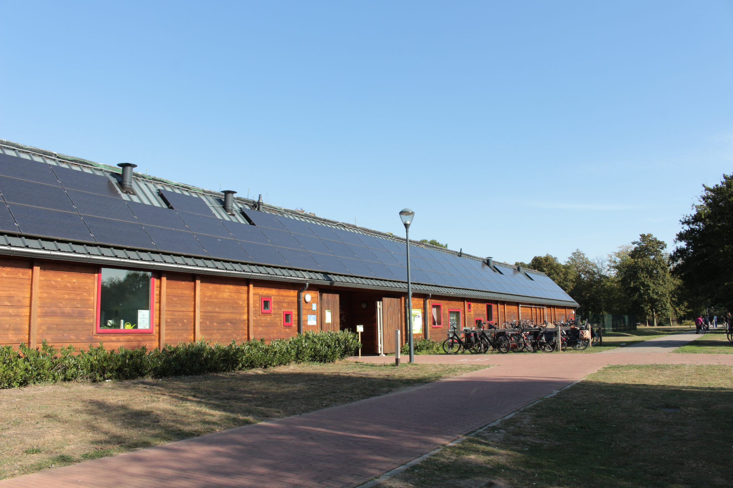 Natuurcentrum en kinderboerderij De Elzenhoek is de educatieve en recreatieve ontmoetingsplek van de wijk Ruwaard, van Oss en van de regio.